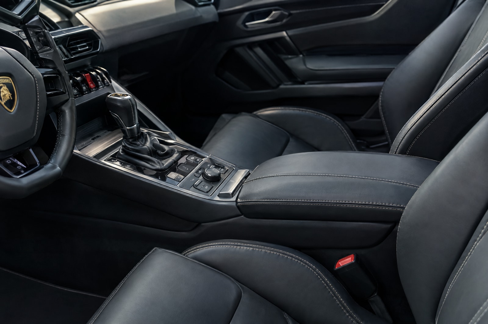 Console leather trim: Overview · Motenza, Hollywood FL