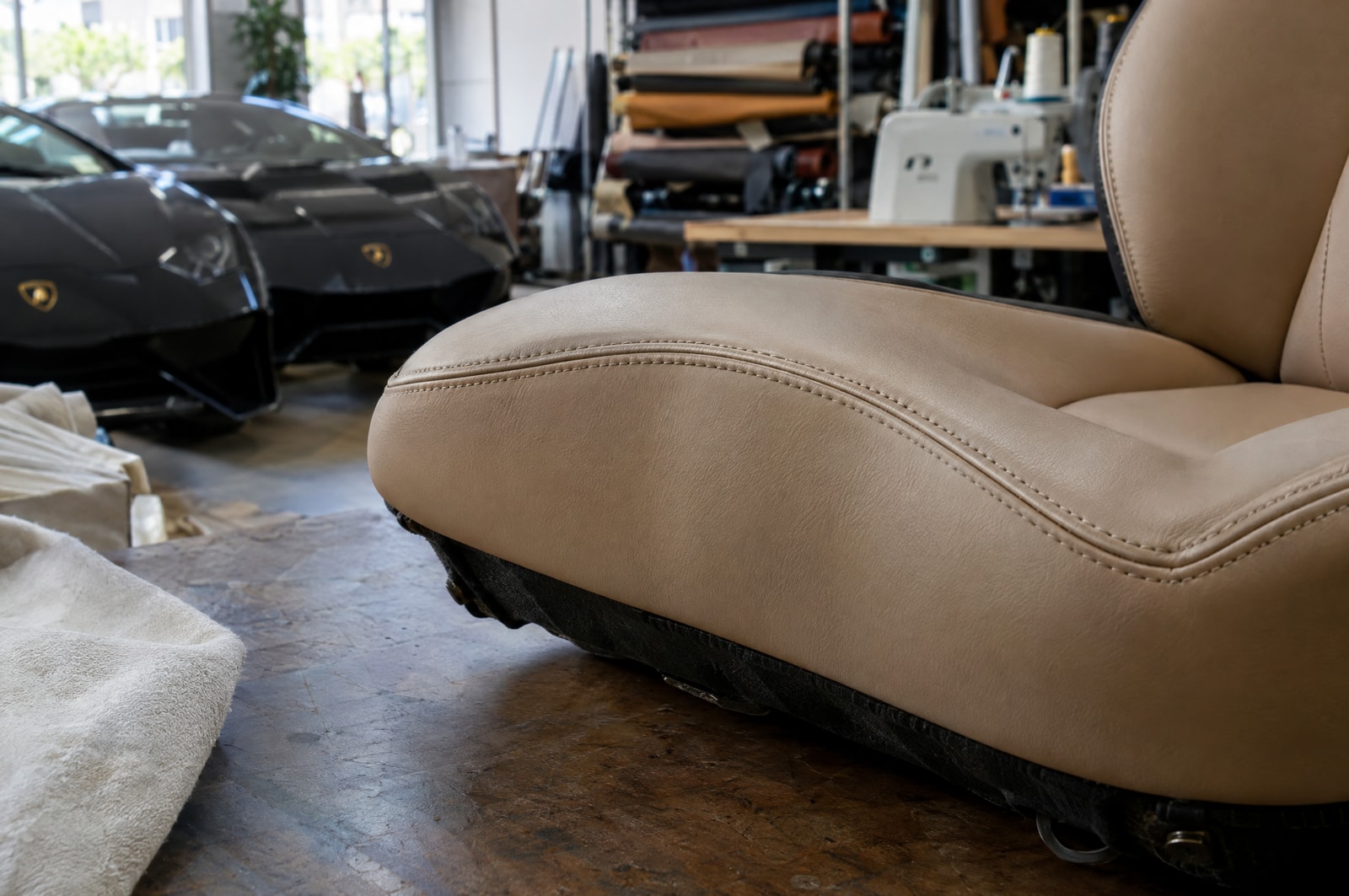 Leather grain and finish: Fit and finish · Motenza, Hollywood FL