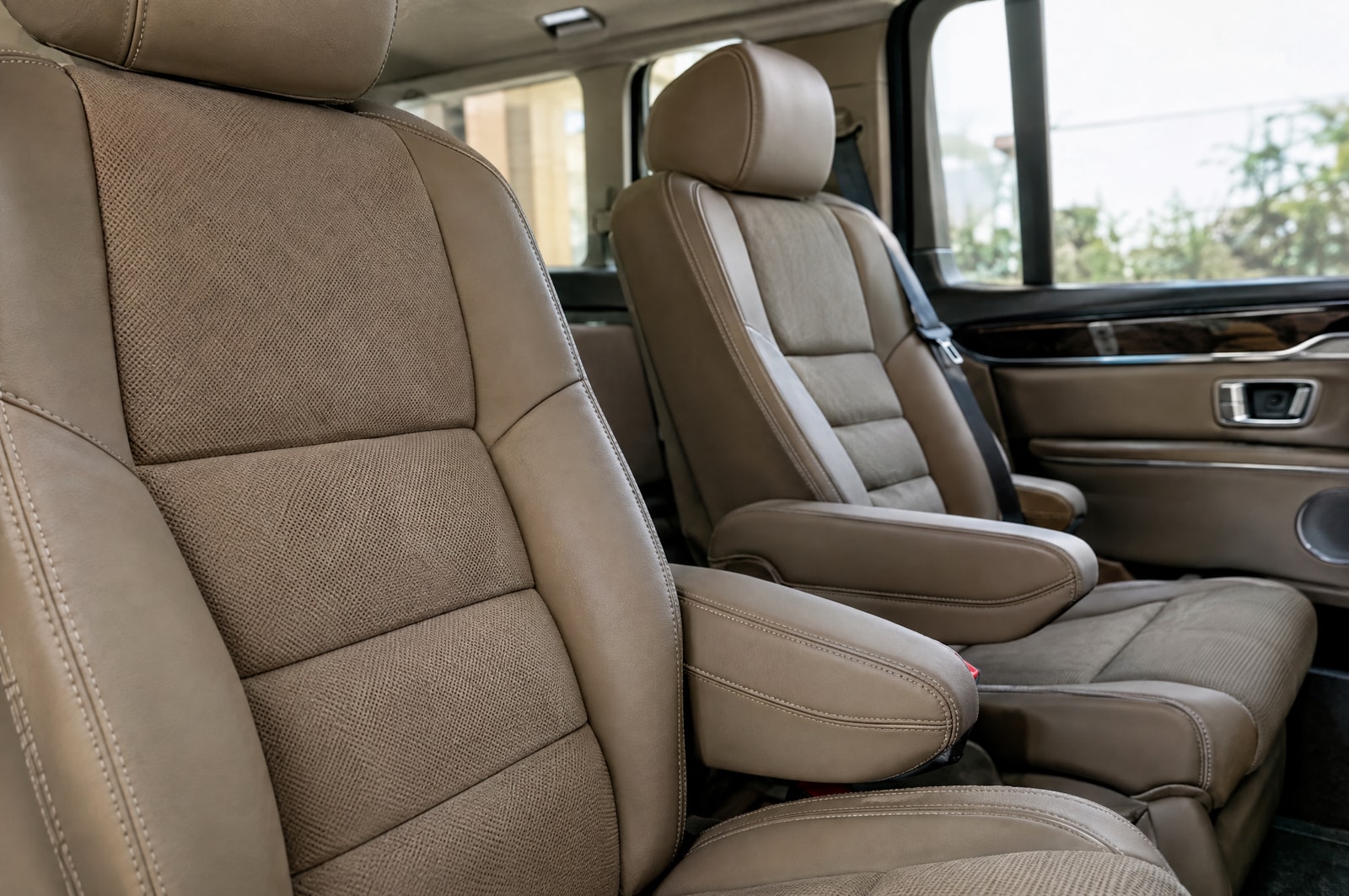 Van passenger upholstery: Material texture · Motenza, Hollywood FL