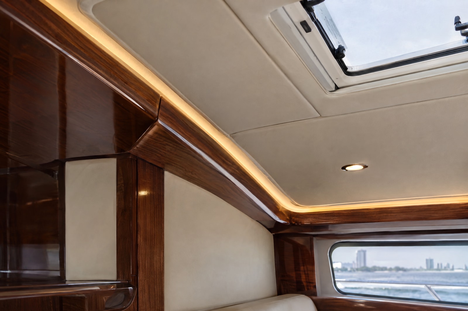 Yacht wall and ceiling panels: Seam detail · Motenza, Hollywood FL