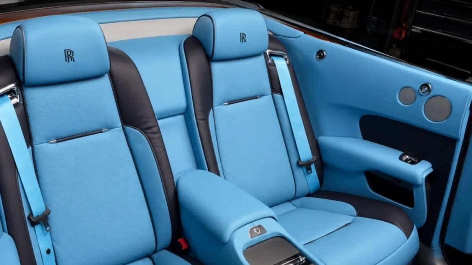 Blue leather Rolls-Royce seating, an interior detail to consider before choosing a rental or refit